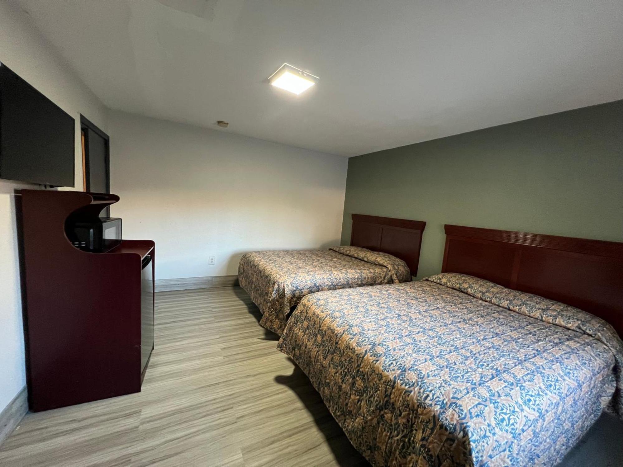 קווינסי Comfort Stay Inn מראה חיצוני תמונה